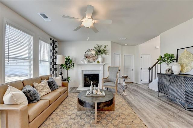 385 Rodeo Drive, Auburn, GA 30011