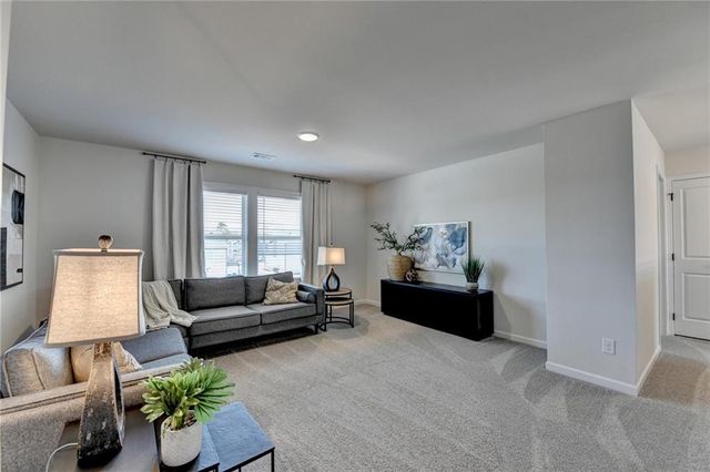 385 Rodeo Drive, Auburn, GA 30011