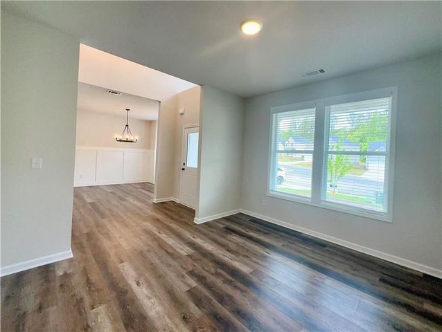 385 Rodeo Drive, Auburn, GA 30011