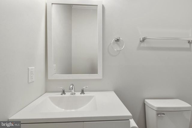 63 SNYDERS LN, Martinsburg, WV 25405