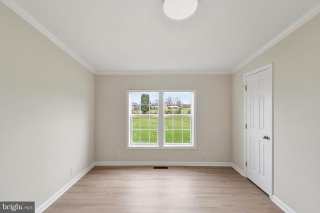 63 SNYDERS LN, Martinsburg, WV 25405