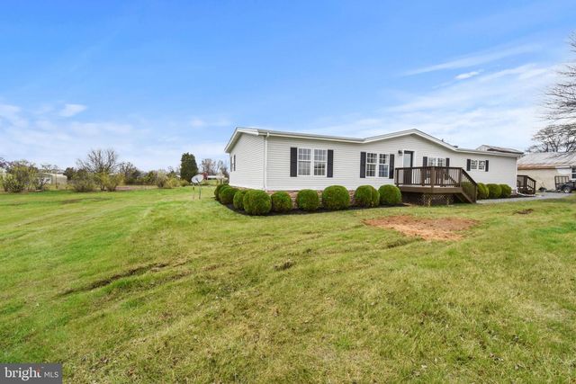 63 SNYDERS LN, Martinsburg, WV 25405