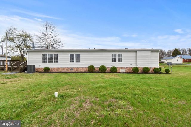 63 SNYDERS LN, Martinsburg, WV 25405