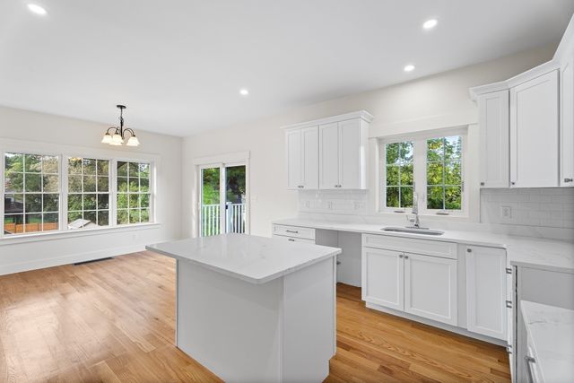 76 Valmor St, Worcester, MA 01604