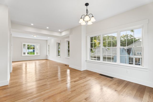 76 Valmor St, Worcester, MA 01604