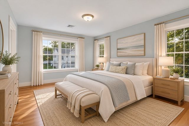 76 Valmor St, Worcester, MA 01604