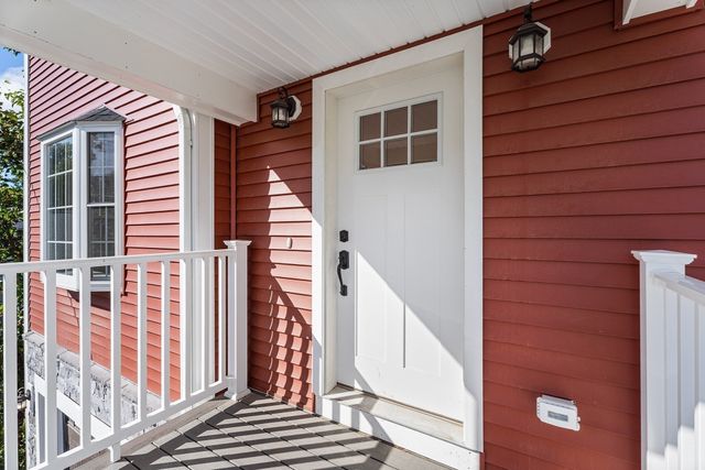 76 Valmor St, Worcester, MA 01604