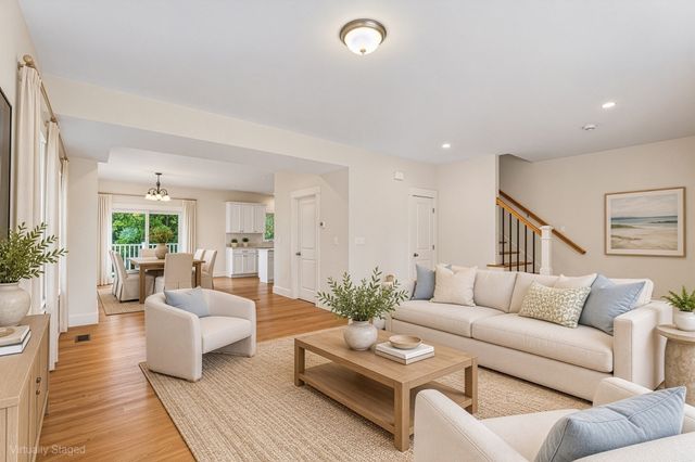 76 Valmor St, Worcester, MA 01604