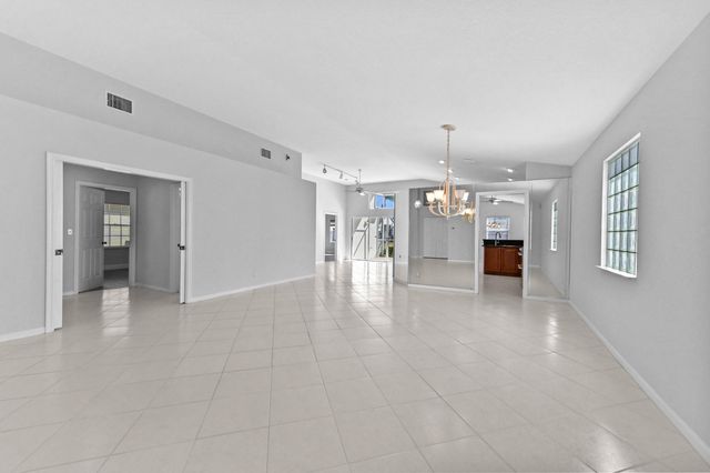 14066 Glenlyon Court, Delray Beach, FL 33446