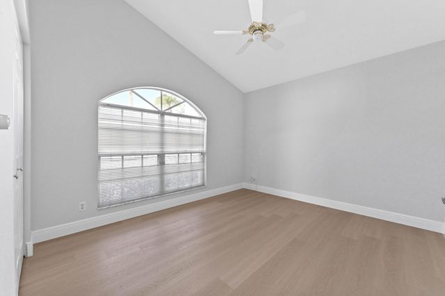 14066 Glenlyon Court, Delray Beach, FL 33446