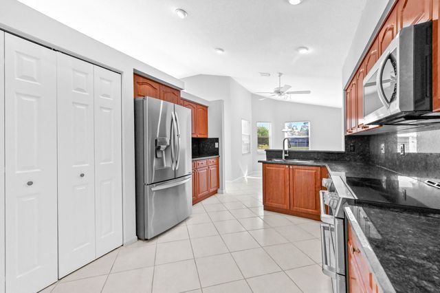 14066 Glenlyon Court, Delray Beach, FL 33446