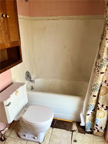 801 Fallowfield, Charleroi Boro, PA 15022