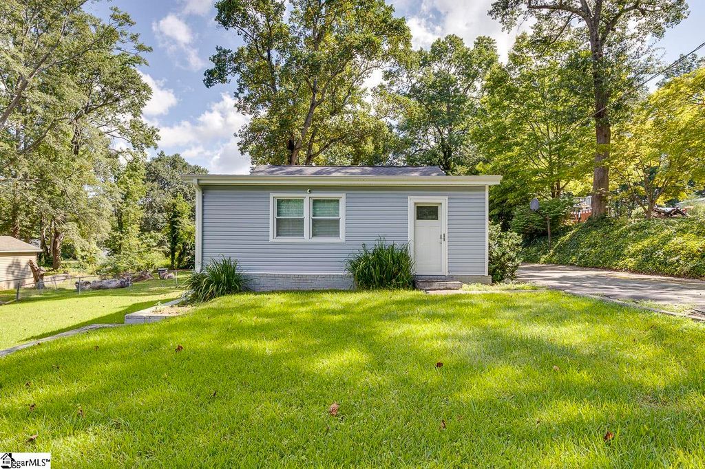 124 Hilltop Drive, Travelers Rest, SC 29690