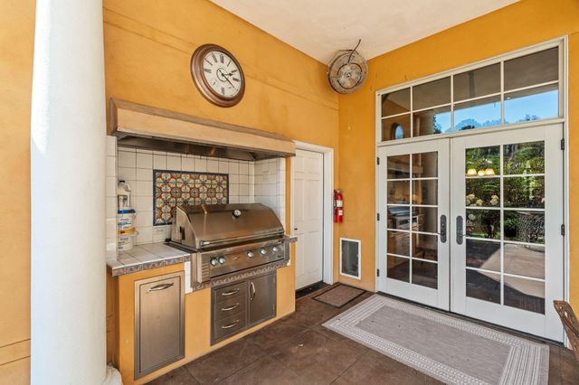 16 Chandeleur Point, Hattiesburg, MS 39402