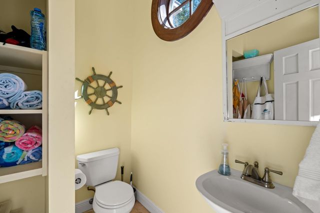 16 Chandeleur Point, Hattiesburg, MS 39402