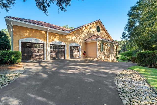 16 Chandeleur Point, Hattiesburg, MS 39402