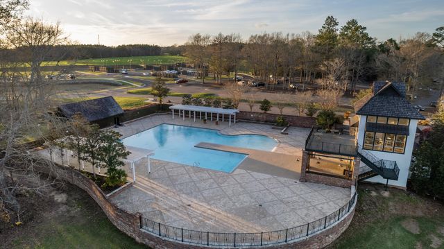 16 Chandeleur Point, Hattiesburg, MS 39402