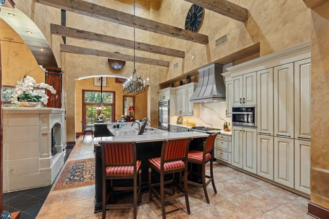 16 Chandeleur Point, Hattiesburg, MS 39402