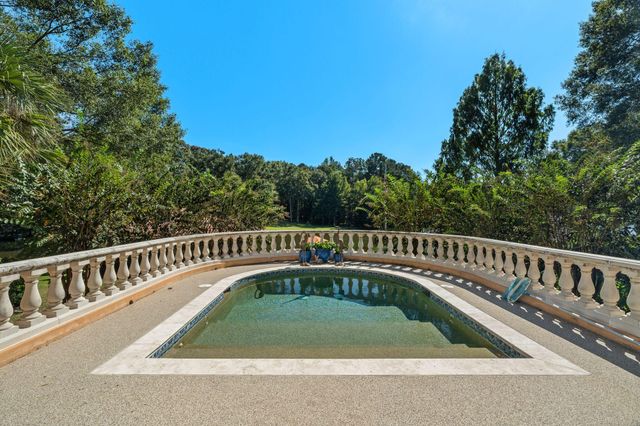 16 Chandeleur Point, Hattiesburg, MS 39402