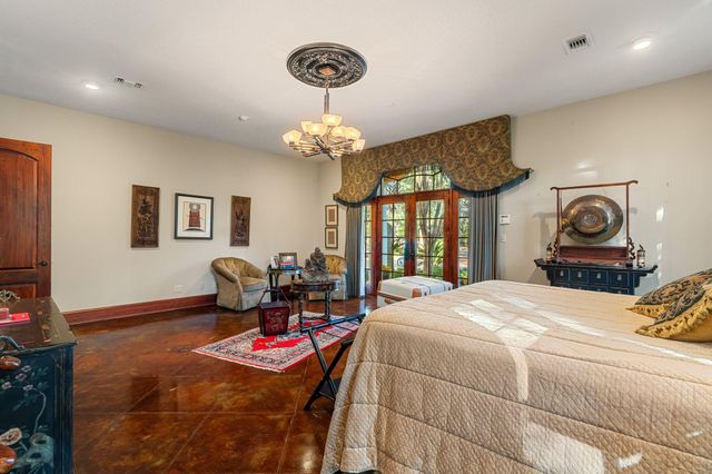 16 Chandeleur Point, Hattiesburg, MS 39402