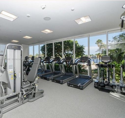 20281 E Country Club Dr 2310, Aventura, FL 33180