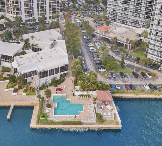 20281 E Country Club Dr 2310, Aventura, FL 33180