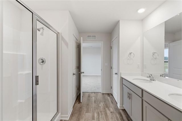 19614 W 201st Street, Spring Hill, KS 66083