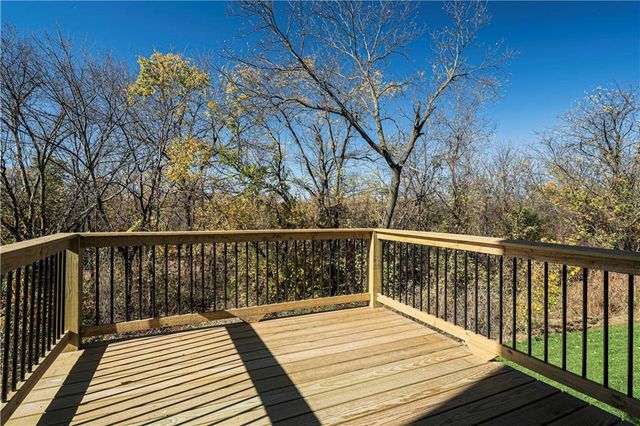 19614 W 201st Street, Spring Hill, KS 66083