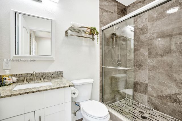 60 NE 26th St 60, Wilton Manors, FL 33305