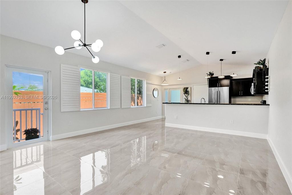 60 NE 26th St 60, Wilton Manors, FL 33305