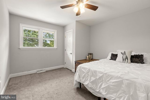 36 RICHARDS AVE, Pine Hill, NJ 08021