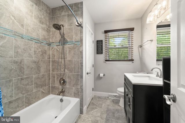 36 RICHARDS AVE, Pine Hill, NJ 08021