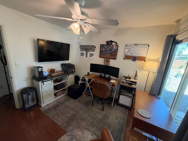 682 E Stuart Avenue, Fresno, CA 93710