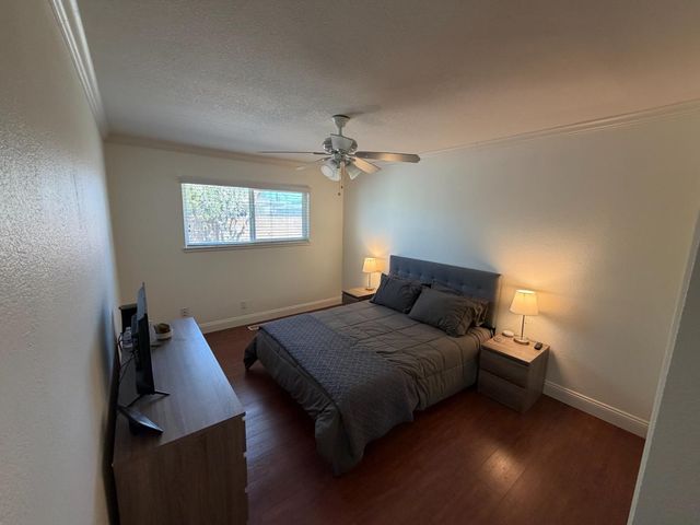 682 E Stuart Avenue, Fresno, CA 93710