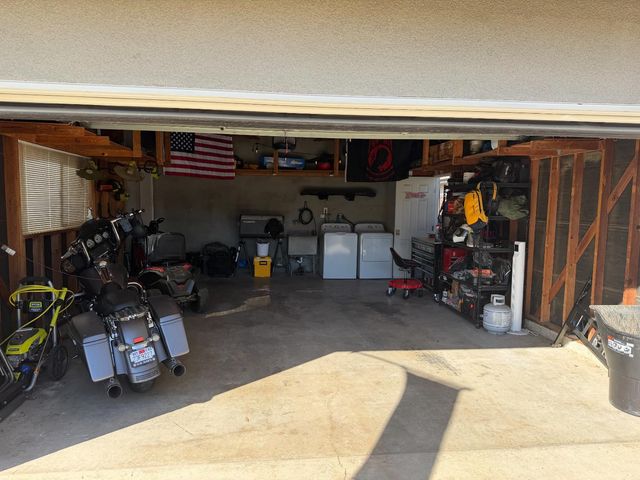 682 E Stuart Avenue, Fresno, CA 93710