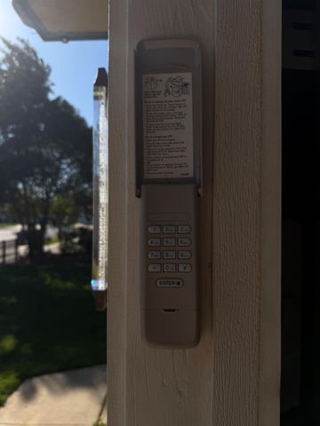 682 E Stuart Avenue, Fresno, CA 93710