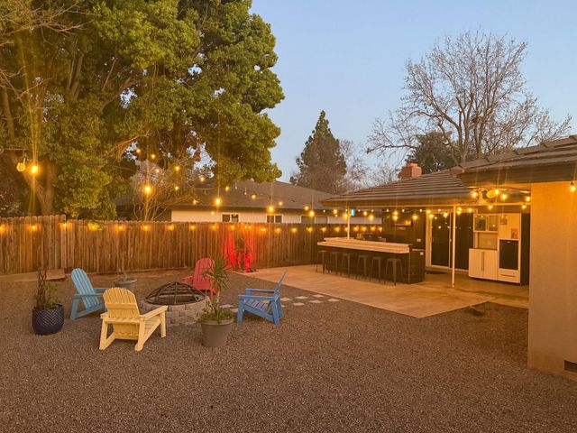 682 E Stuart Avenue, Fresno, CA 93710