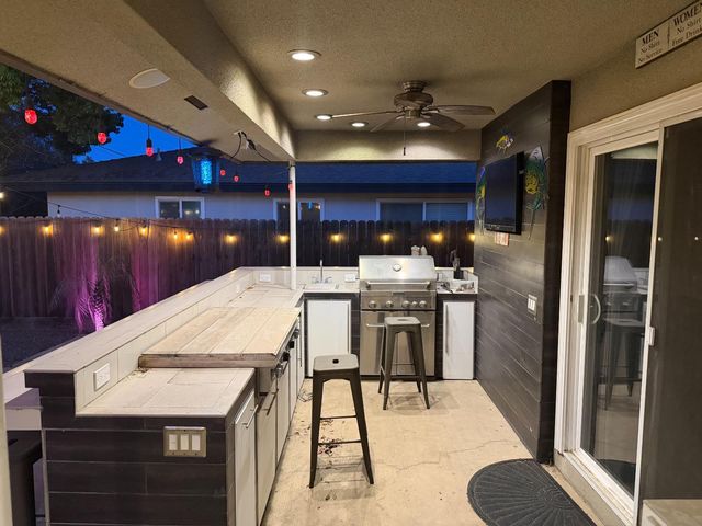 682 E Stuart Avenue, Fresno, CA 93710