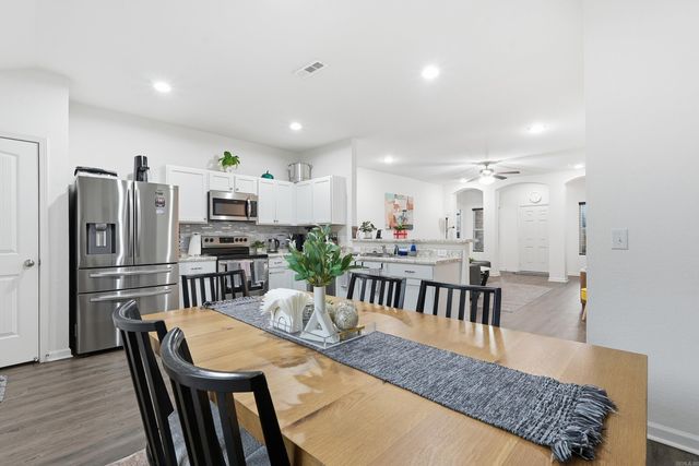 1050 Gallery Drive, Conway, AR 72032