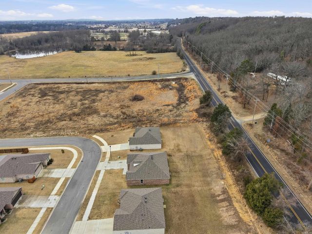 1050 Gallery Drive, Conway, AR 72032