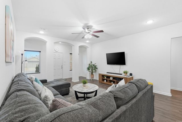 1050 Gallery Drive, Conway, AR 72032