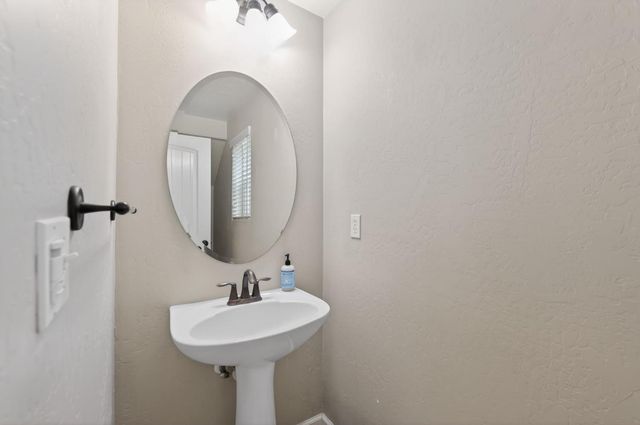 1851 N Dupree Lane, Clovis, CA 93619