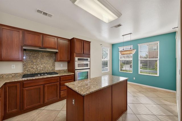 1851 N Dupree Lane, Clovis, CA 93619