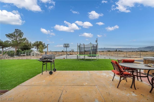 761 East Jaybird Street, Pahrump, NV 89048