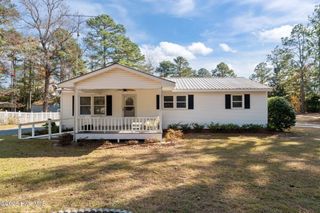 435 Sand Pit Road, Aberdeen, NC 28315