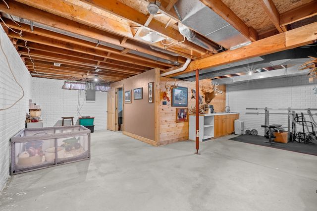 1100 2nd Street, Waukee, IA 50263