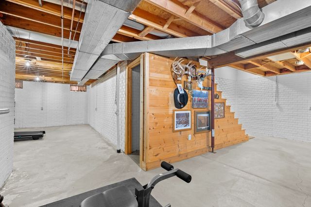 1100 2nd Street, Waukee, IA 50263