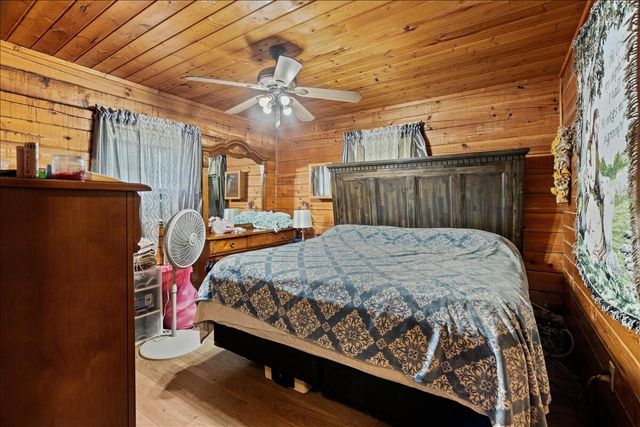 325 Classic Lane, Chatsworth, GA 30705