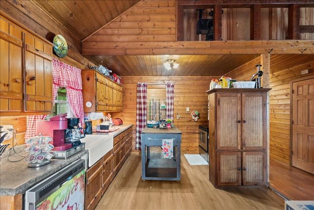 325 Classic Lane, Chatsworth, GA 30705