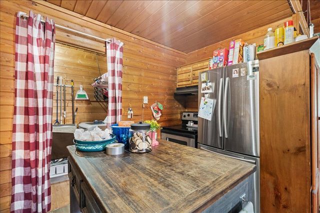 325 Classic Lane, Chatsworth, GA 30705